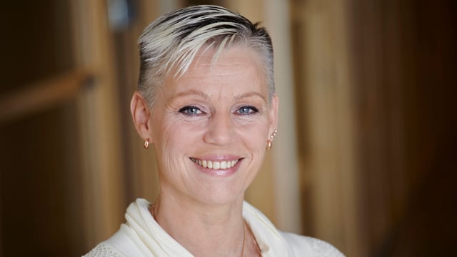 caroline 640x360
