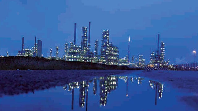 Refinery 640x360
