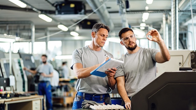 Vedlikehold og reparasjon